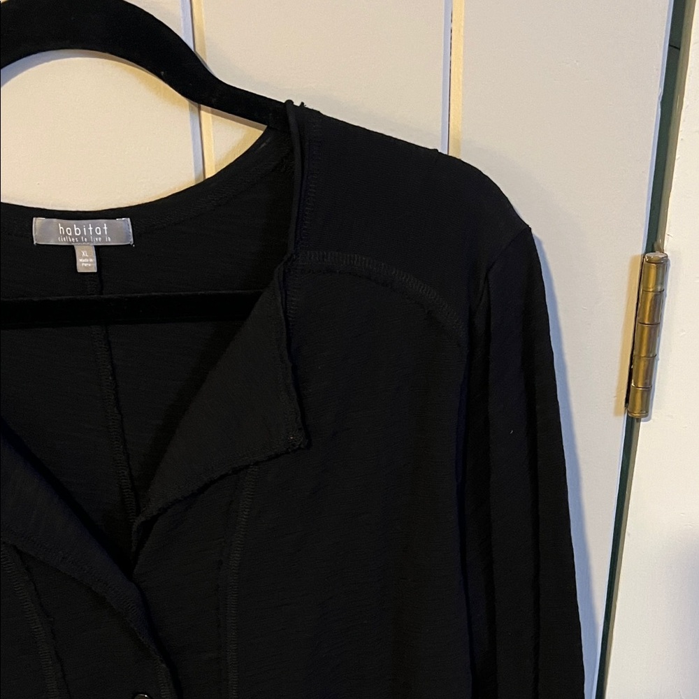 Habitat Women's Elegant Black Button-Down Shirt - Picture 5 of 6